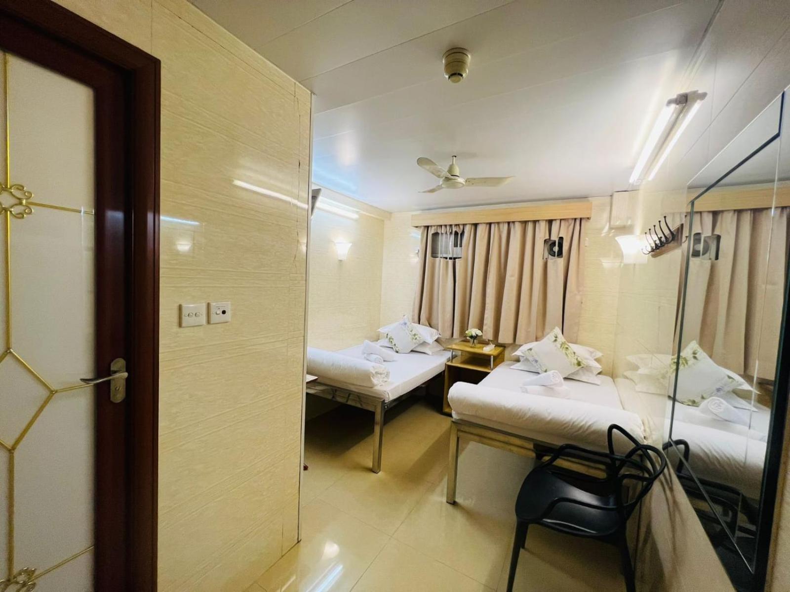 Holiday Guest House Hong Kong Dış mekan fotoğraf
